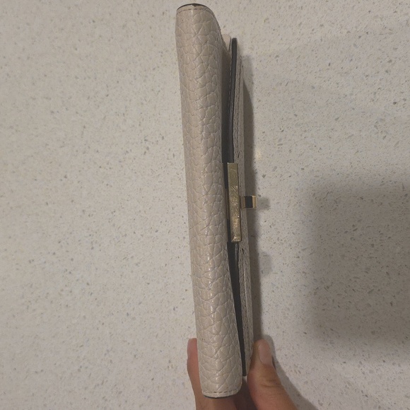 Kate Spade Wallet - Picture 10 of 10